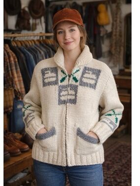 Vintage | Hand Knit Curling Cowichan Wool Zip Sweater
